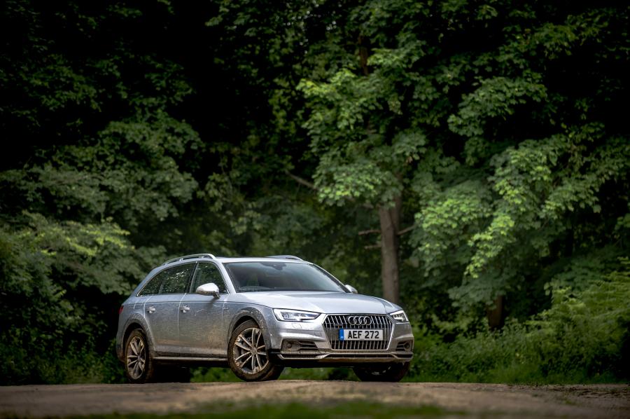  Audi A4 Allroad 3.0 TDI Quattro (B9) 2016 года  (UK) (фото 27 из 33)